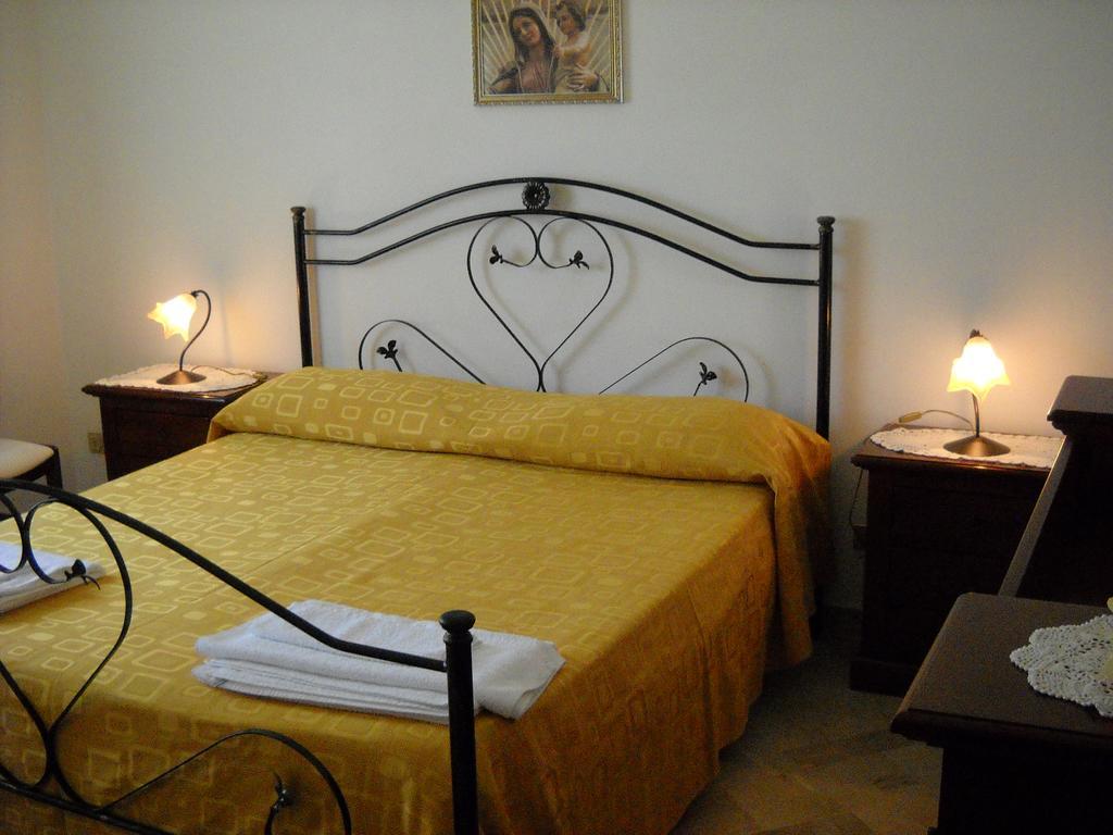 Castelvetrano Santa Teresa Bed & Breakfast エクステリア 写真
